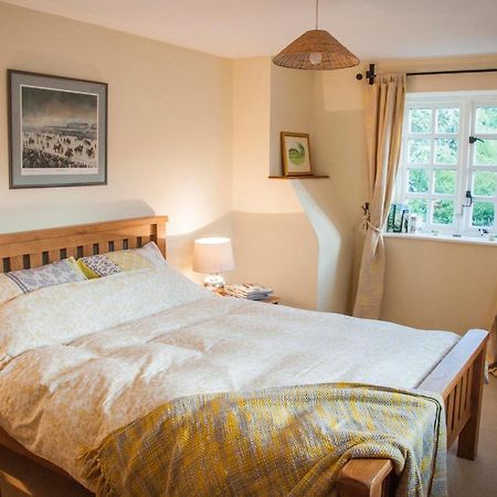 Milton Farm Bed and Breakfast East Knoyle Exteriör bild