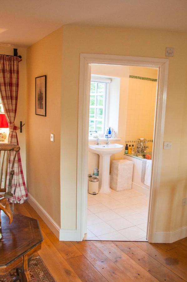 Milton Farm Bed and Breakfast East Knoyle Exteriör bild