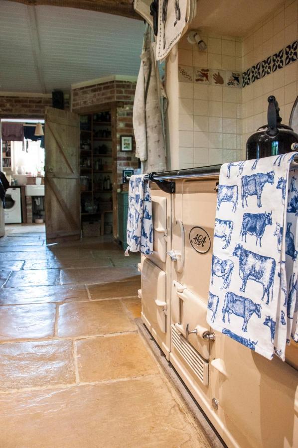 Milton Farm Bed and Breakfast East Knoyle Exteriör bild